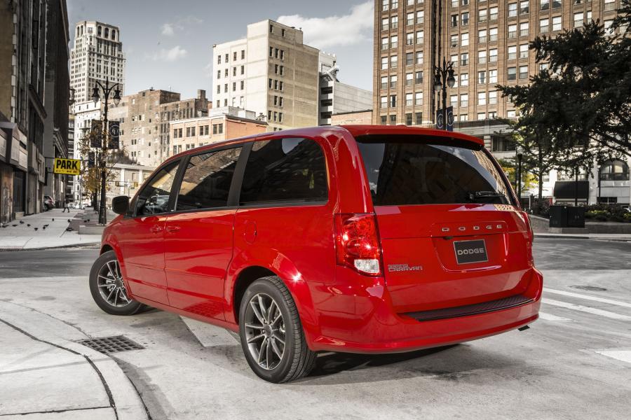  Dodge Grand Caravan Blacktop Edition 2013 года  (фото 6 из 6)